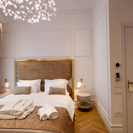 The Crown Boutique Hotel & Spa-3